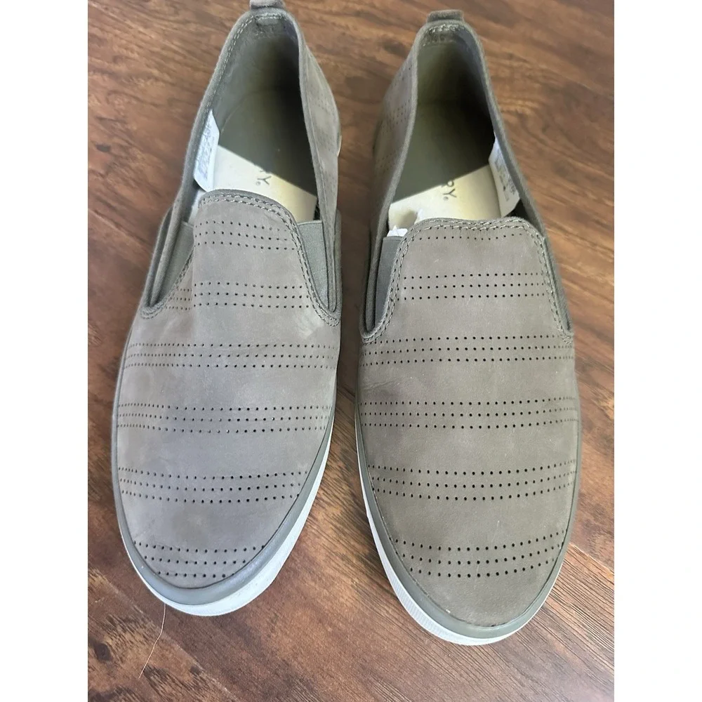 Sperry Womens Army Green Perforated Slip-On Shoes 9M Memory Foam Casual Comfort